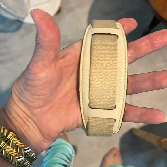 Coach   Rare Crossbody bag  Horse & carriage logo  cream/silvery gray leather tr - Picture 7 of 13